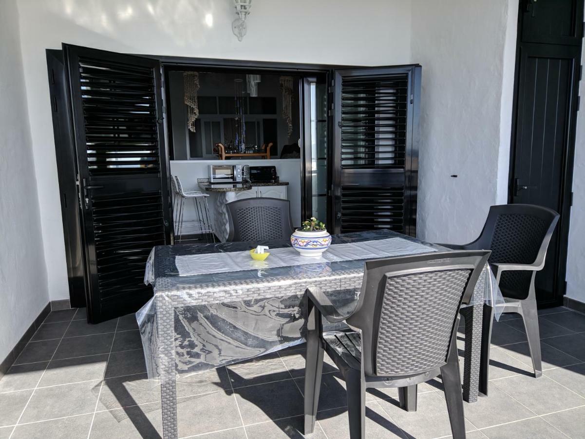 Ocean Breeze Faro Sardina Apartment Екстериор снимка